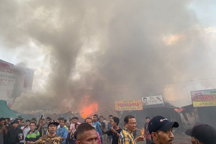 Nasib Pedagang Pasar Cikpuan: Stok Barang Lebaran pun Habis Terbakar
