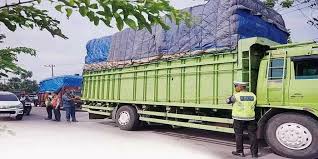 Operasi ODOL di Pekanbaru, Petugas Amankan 30 Kendaraan Berat