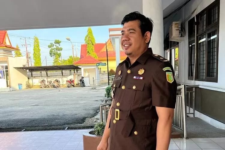 Marak Aksi Penipuan Catut Nama Kajari Pelalawan :  