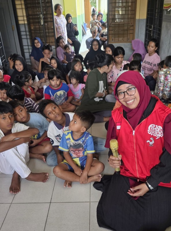 Kampung Dongeng Pekanbaru Hibur Anak-Anak Korban Banjir di Rumbai