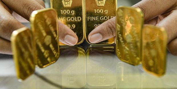 Harga Emas Menguat Terpicu Ancaman Stimulus Covid-19 dari Donald Trump