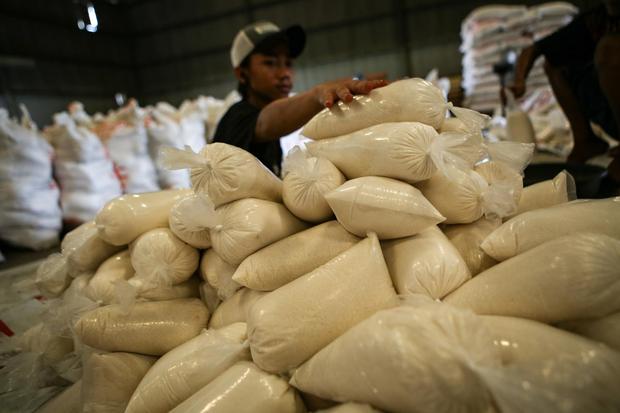  Harga Gula Masih Tinggi, Bulog: Izin Impor Kemendag Telat 