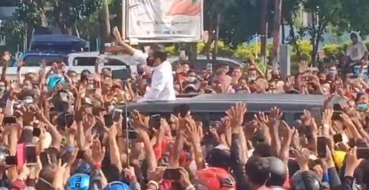 Kunjungan Jokowi ke Maumere Timbulkan Kerumunan, Ini respon Satgas