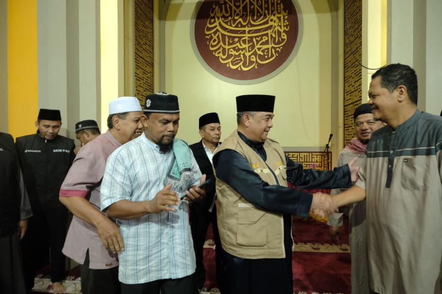 Jemaah Masjid Al Muhajirin Taman Karya, Sambut Gembira GSSB Riau Ke-173 Gubri Edy Natar