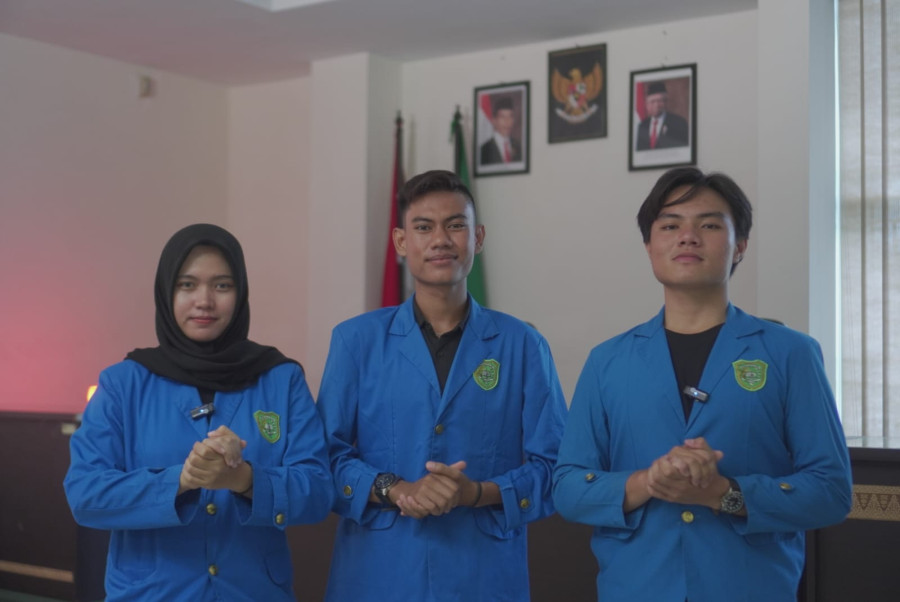 Tiga Mahasiswa UIR Wakili Riau di Kompetisi Debat antar PT Tingkat Nasional