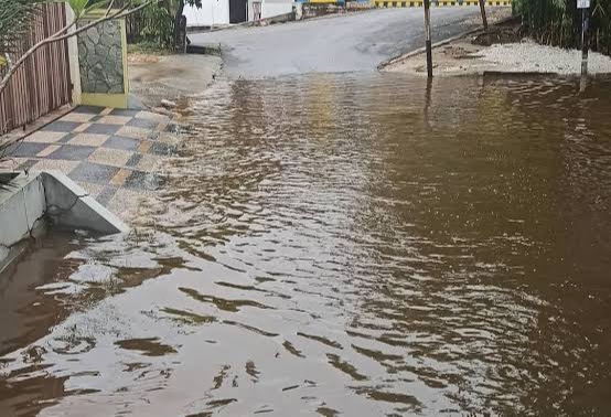 Cuaca Ekstrem, Warga Pekanbaru di Aliran Sungai Diminta Waspada Banjir