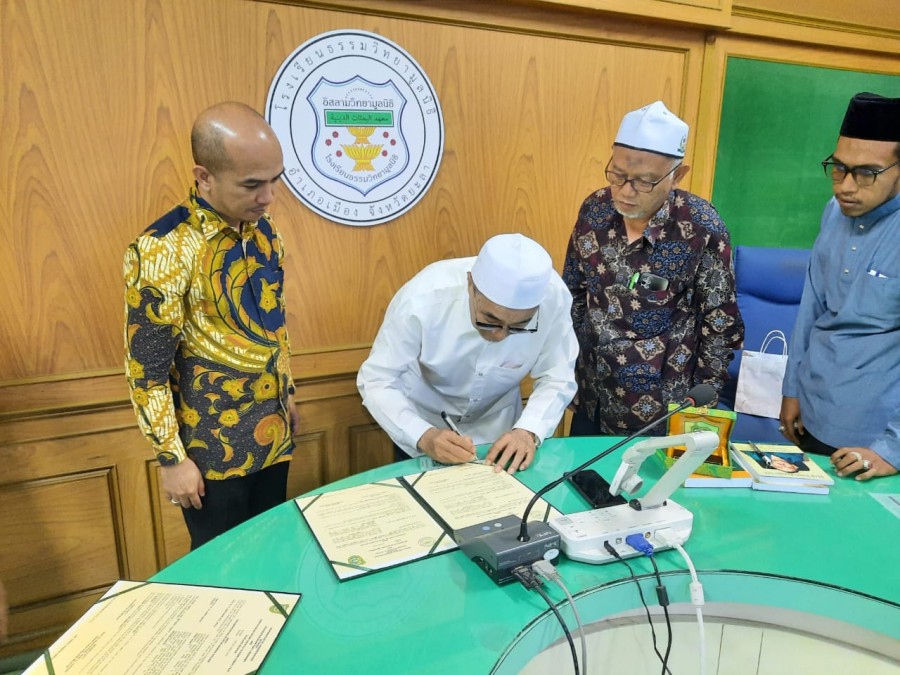 UIR Beri Layanan Pendidikan Berkualitas di Wilayah Terpencil Thailand dan Kamboja