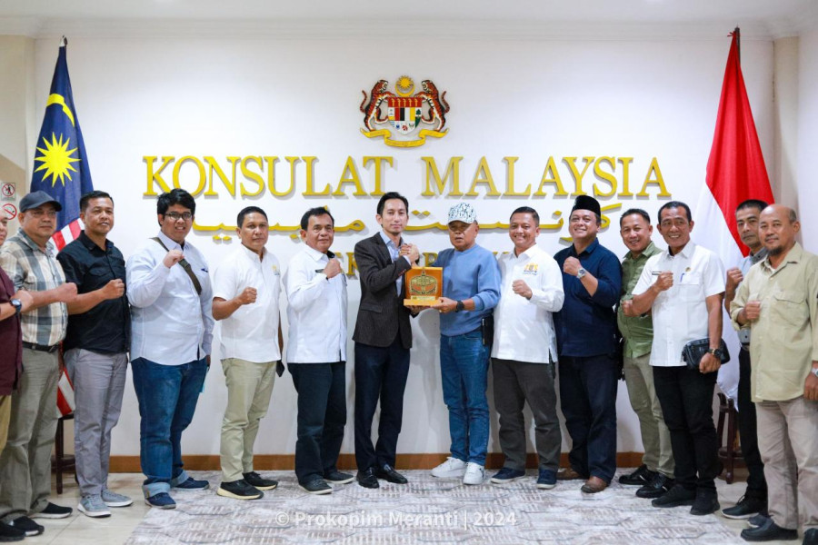 Jajaki Kerja Sama Ekonomi, Plt Bupati Meranti Kunjungi Konsulat Malaysia