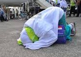 Tiba di Pekanbaru, Jemaah Haji Langsung Sujud Syukur