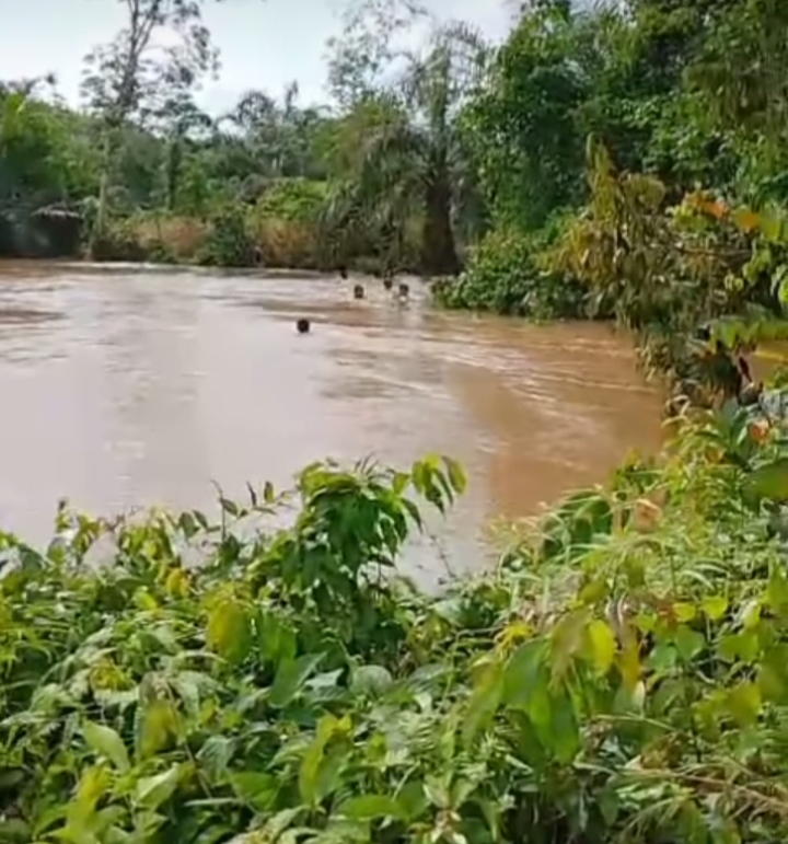 Pria Tua Asal Sumbar Tenggelam di Sungai Doreh Kuansing