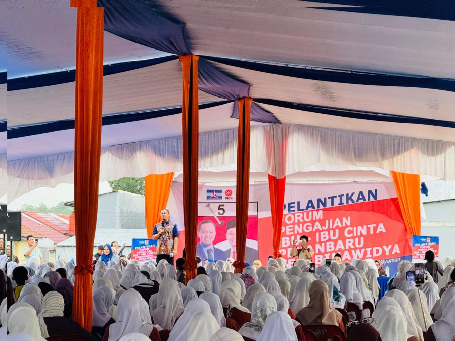 Deklarasi dan Pelantikan Forcintaku Kecamatan Bina Widya, Paslon AMAn Tawarkan Program Umroh Gratis