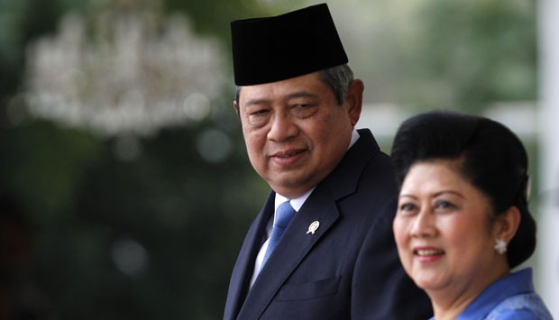 Bu Ani Sakit Kanker Darah, SBY Minta Maaf
