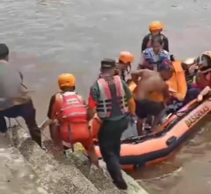 Satu dari 2 Bocah Tenggelam di Sungai Siak Ditemukan