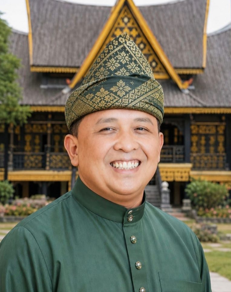 Membela Marwah: Kala Riau Pos Menepuk Air di Dulang