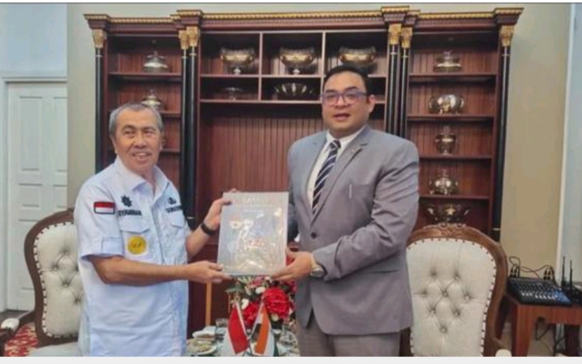 Berkunjung ke Riau, Konsul Jenderal India, Shubham Singh Datangi Muara Takus