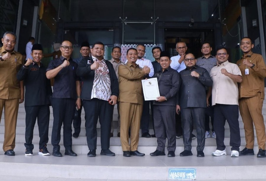 Pimpinan DPRD Pekanbaru Sambut Kedatangan Wakil Wali Kota Markarius Anwar
