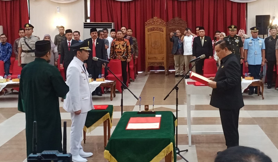 Bukan Roni Rakhmat, SF Hariyanto Lantik Erisman Yahya Jadi Pj Bupati Inhil