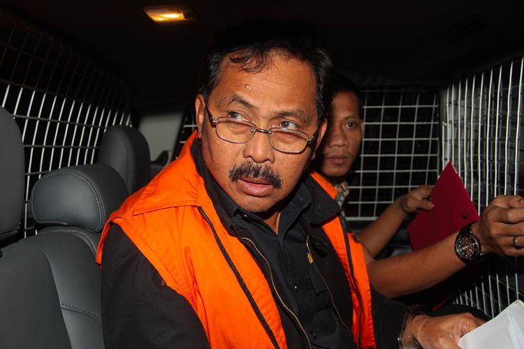KPK Temukan Uang Berserakan di Beberapa Kamar Rumah Gubernur Kepri