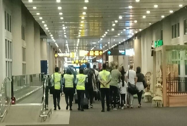 Diduga karena Sara, 21 Penumpang Diturunkan dari Pesawat, Begini Penjelasan Otoritas Ngurah Rai