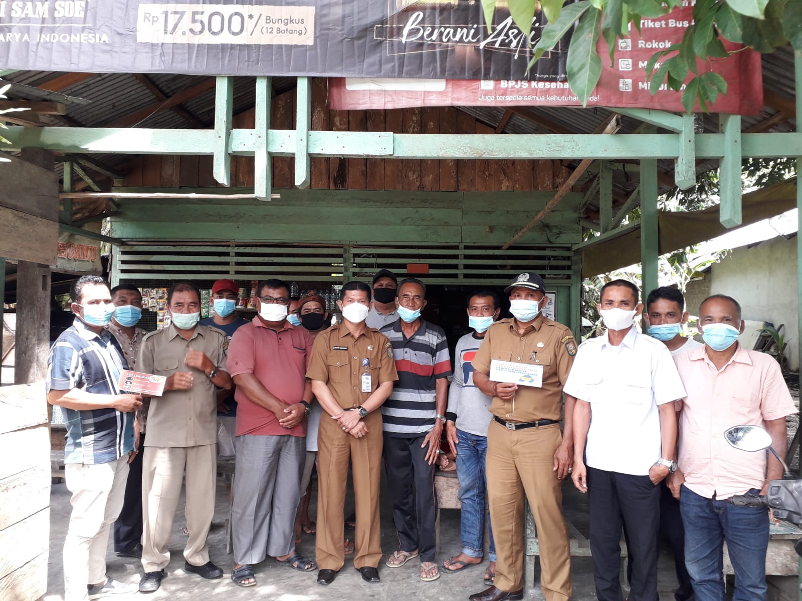 PerangiÂ Corona, Camat Hulu Kuantan Sosialisasikan Penanganan Covid-19