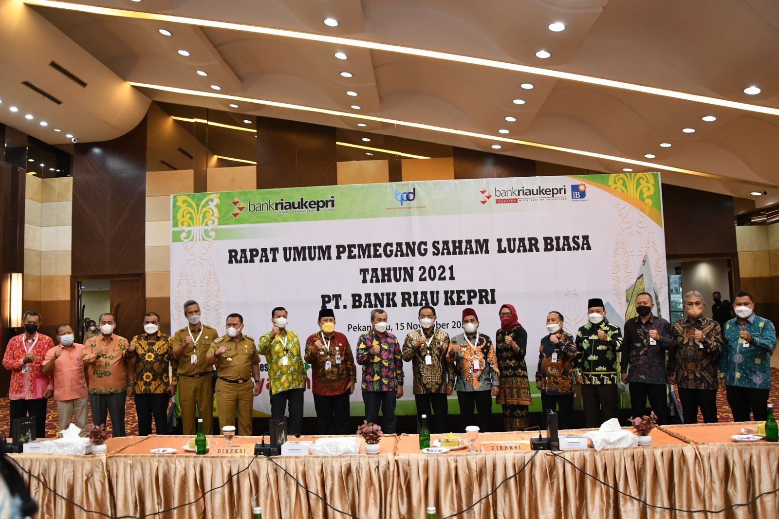 RUPSLB  Tetapkan Tiga Jabatan Direksi Baru Bank Riau Kepri