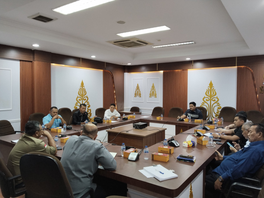 Hearing Bersama Komisi IV, DLHK Ajukan Lelang Pengelolaan Sampah Rp 30 Miliar