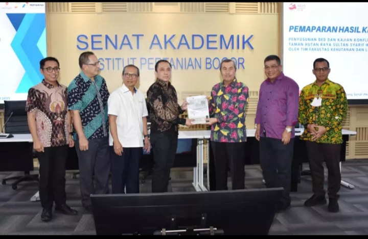 Pemprov Berikan Beasiswa pada 34 Mahasiswa Asal Riau yang Kuliah di IPB