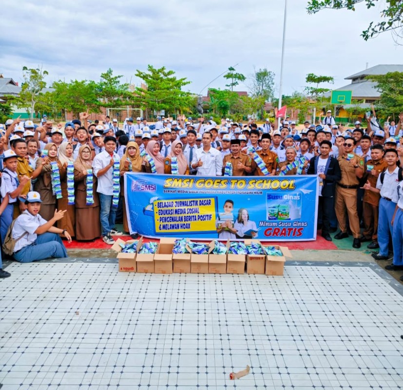 SMSI Inhil Goes To School Edukasi Cerdas Bermedia dan Bagikan 80 Ribu Susu untuk Siswa