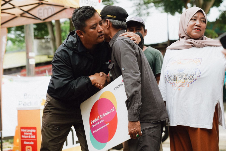 Indosat Ooredoo Hutchison Salurkan Bantuan untuk Bencana Alam di Sukabumi