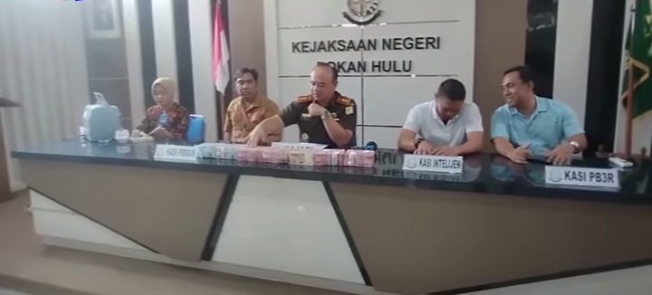 Kejari Rohul Ekspos Pengembalian Dana Korupsi PADes Kepenuhan Raya