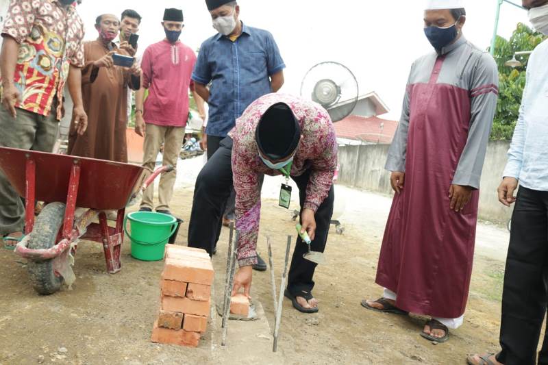Bupati Siak Letakkan Batu Pertama Pembangunan Ponpes Tahfidz di Dayun