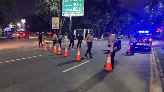 Pastikan Ada PPKM Darurat, Jokowi: Hanya di Jawa dan Bali