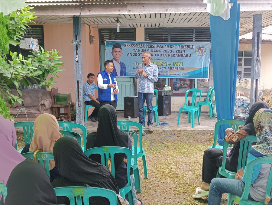 Reses Nofrizal, Warga Kelurahan Kampung Tengah Keluhkan Penyumbatan Drainase