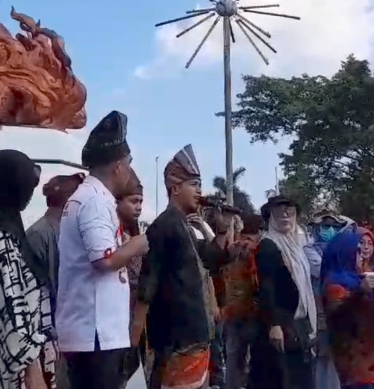 Dukung Masyarakat Rempang-Galang, Massa Kompang Riau Berdemo