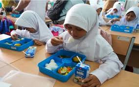 Ini  Sekolah yang Menerima Bantuan Makan Siang Gratis di Pekanbaru