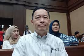 DPR Setujui Abolisi untuk Tom Lembong, Vonis Korupsi 4,5 Tahun Dihapus Presiden