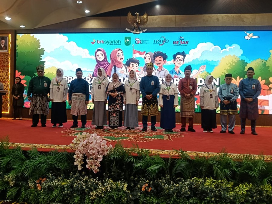 Luncurkan SimPel dan Edupay, Gubri Wahid Ajak Pelajar Riau Biasakan Menabung