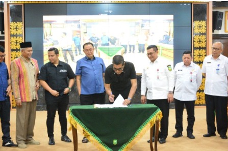 DPRD Riau dan TAPD Bahas Penyempurnaan APBD 2026