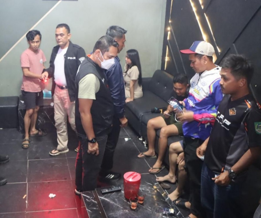Polres Rohul Gencarkan Razia Hiburan Malam, Satu Karton Miras Diamankan
