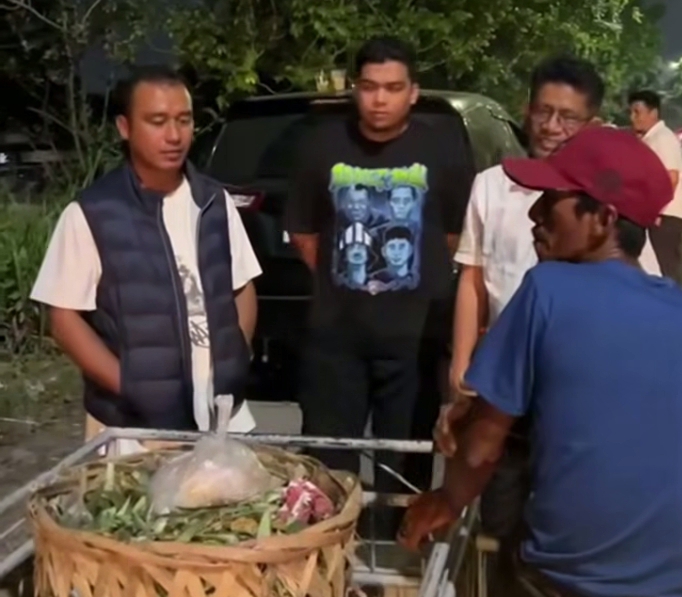 DLHK Pekanbaru Tindak Pembuang Sampah Liar di Soekarno Hatta