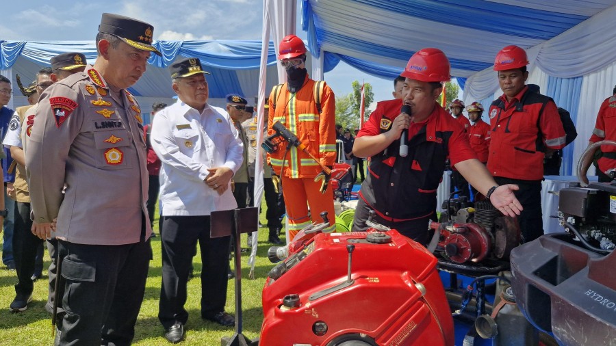 Kapolri Tekankan Kolaborasi Lintas Sektor dalam Apel Kesiapsiagaan Karhutla di Riau