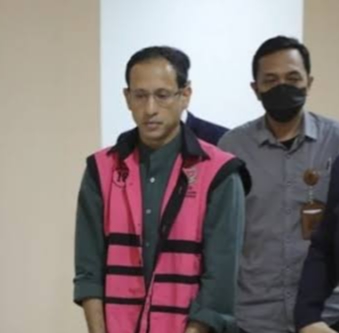 Belasan Sekolah di Riau Terima Laptop Proyek Korupsi Nadiem