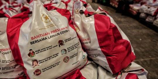 DPR Krtitik Bansos Telat Karena Tas Bantuan Presiden