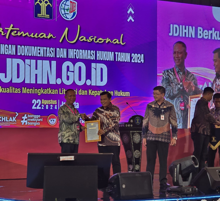 UIR Raih Pengakuan Nasional, Perkuat Komitmen pada Keterbukaan Informasi Hukum