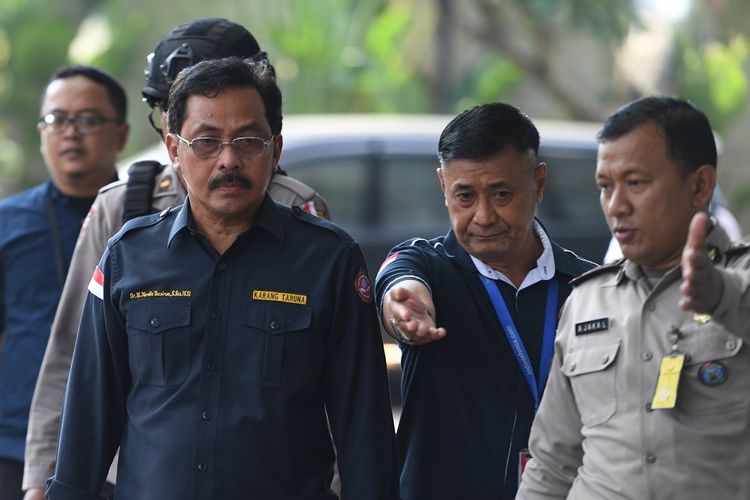 Ditetapkan Sebagai Tersangka, KPK Tahan Gubernur Kepri Nurdin Basirun