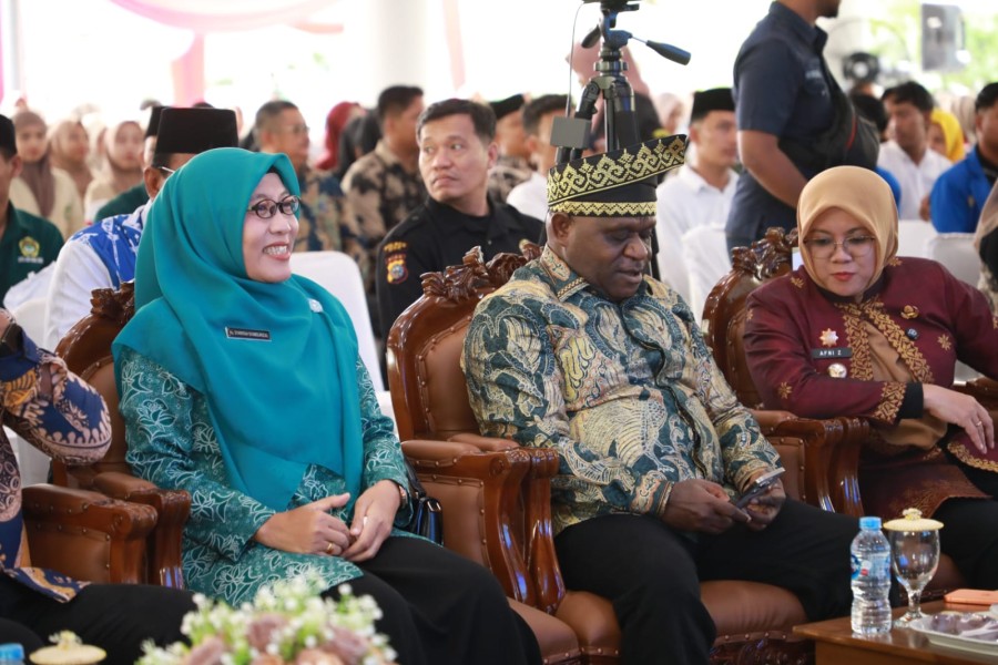 Bupati Afni Lantang Bela Hak Asasi Rakyat Siak di Hadapan Menteri HAM