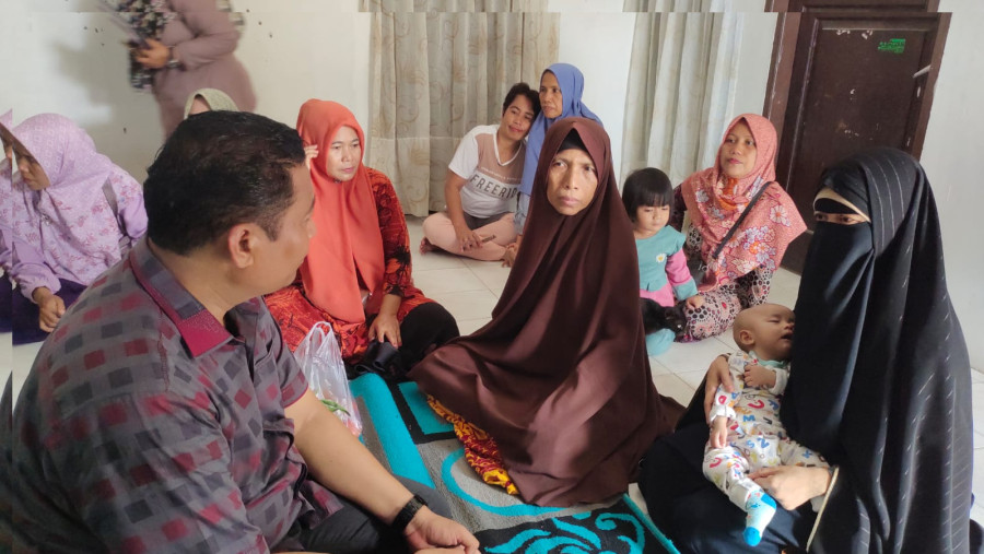 Kunjungi Bayi Haura, Markarius Anwar Bertekad Minimalisir Kasus Stunting