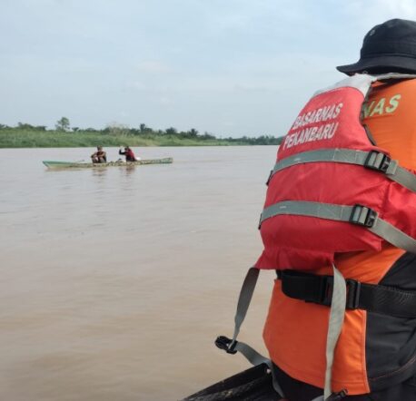 Kronologi Nelayan di Inhu Tenggelam di Sungai Indragiri