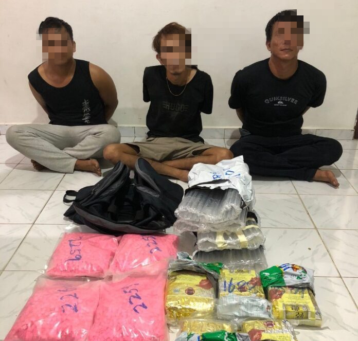 Sempat Baku Tembak, Polda Riau Gulung 3 Pengedar 5 Kg Sabu di Dumai