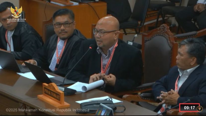 Saksi Incumben Pilkada Siak ‘Dipreteli’ Hakim MK, Status PNS Dipertanyakan